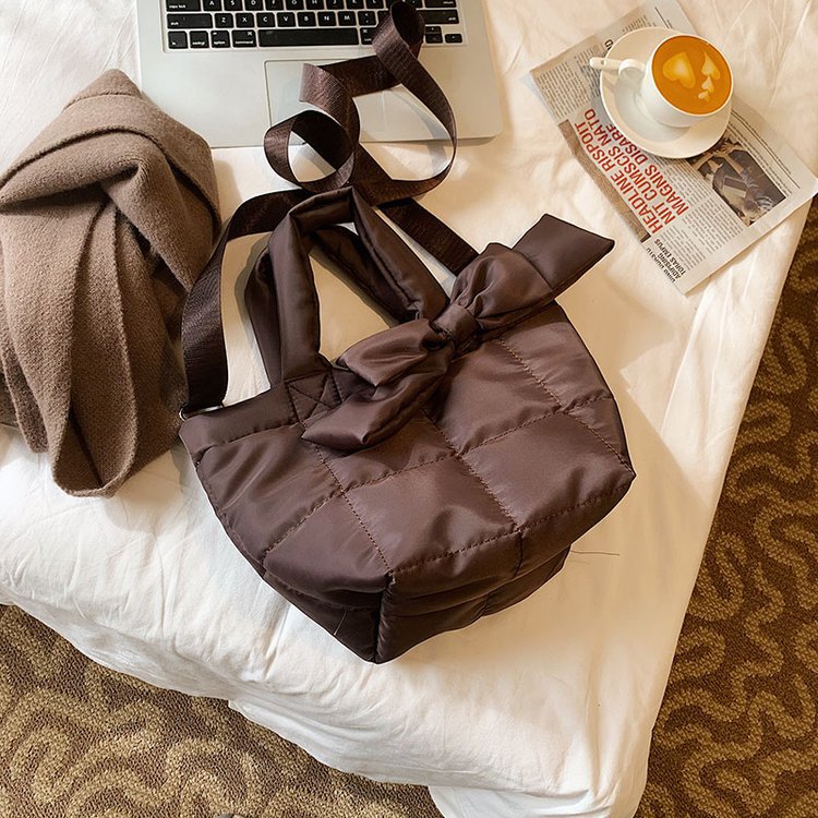 Damen-Umhängetasche mit großem Fassungsvermögen in Diamantform