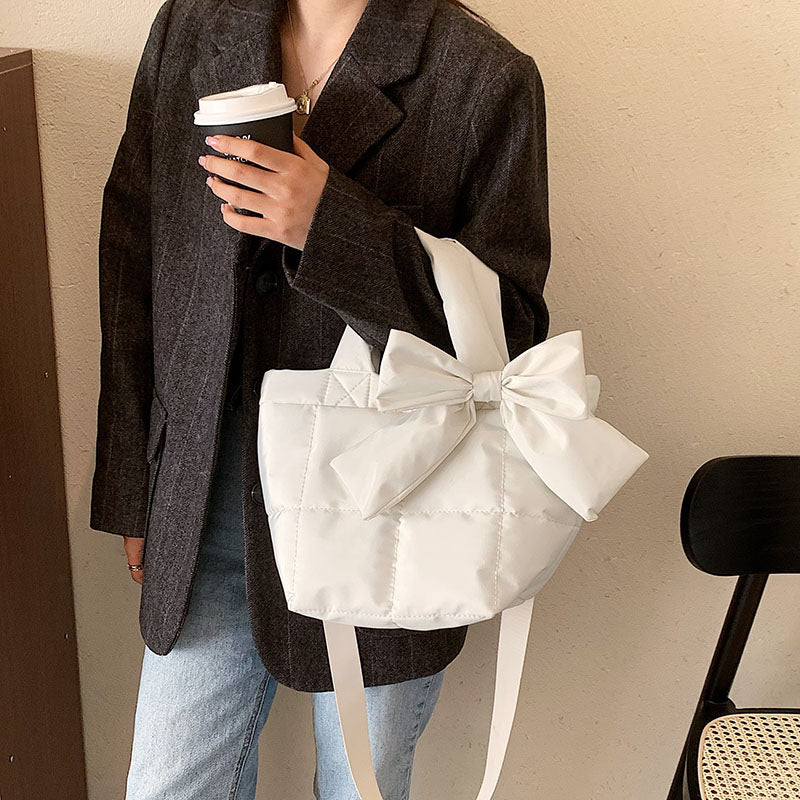 Damen-Umhängetasche mit großem Fassungsvermögen in Diamantform