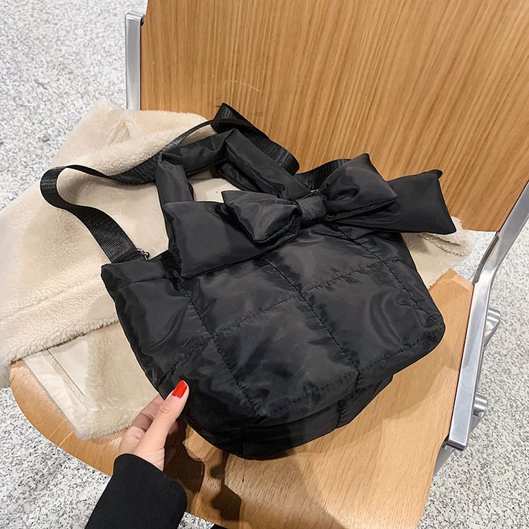 Damen-Umhängetasche mit großem Fassungsvermögen in Diamantform